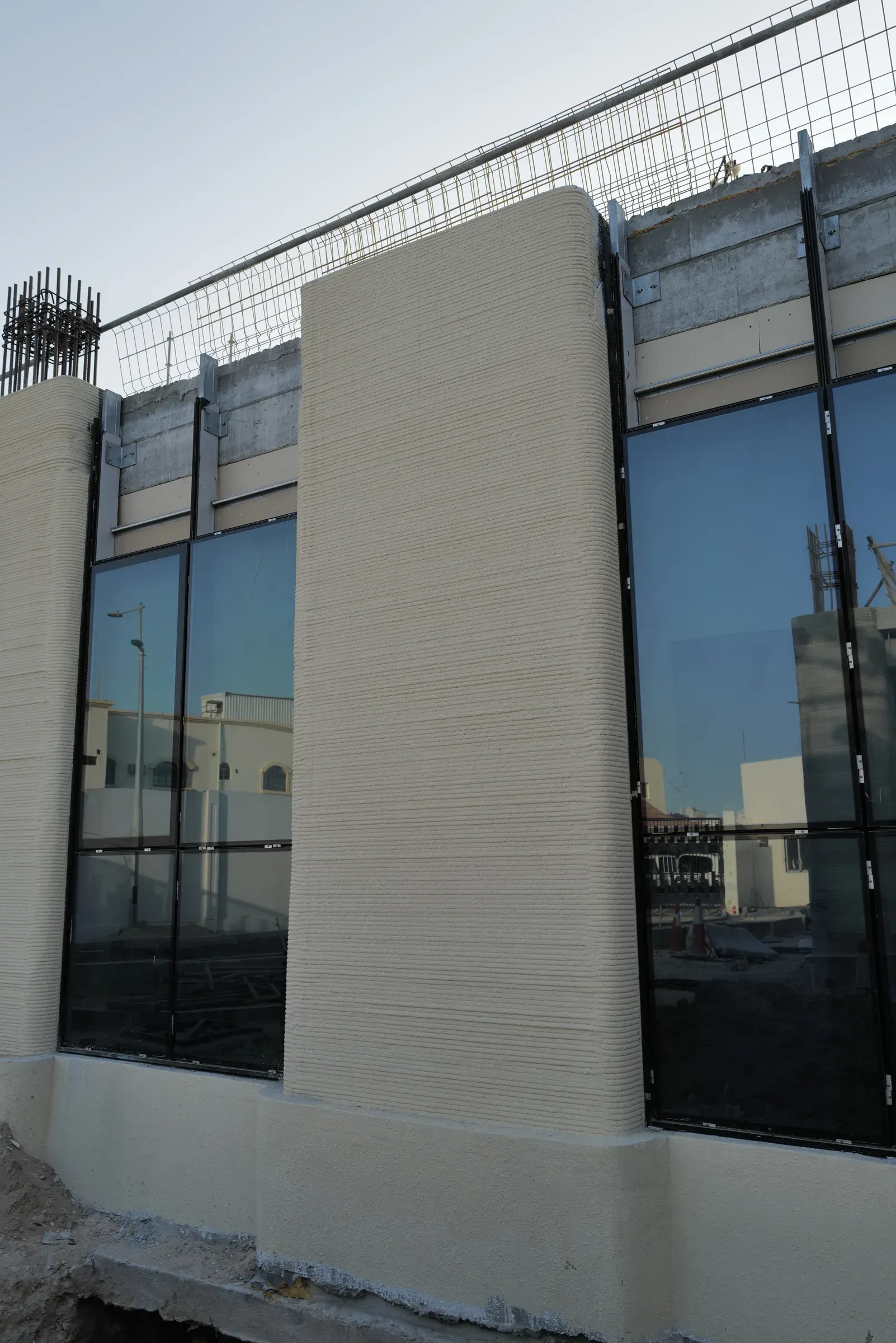 Finished printed wall with glazing, School 08